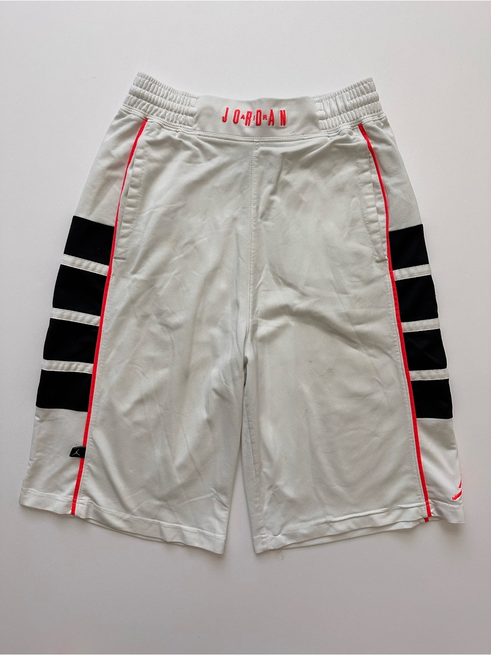 Jordan White Basketball Shorts w Black Side Panels & Salmon Accents (fits a M/L)